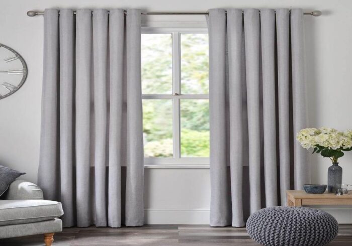 What are eyelet curtains and why are they a popular choice for Lovely peoples