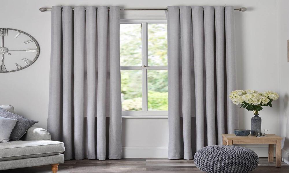 What are eyelet curtains and why are they a popular choice for Lovely peoples